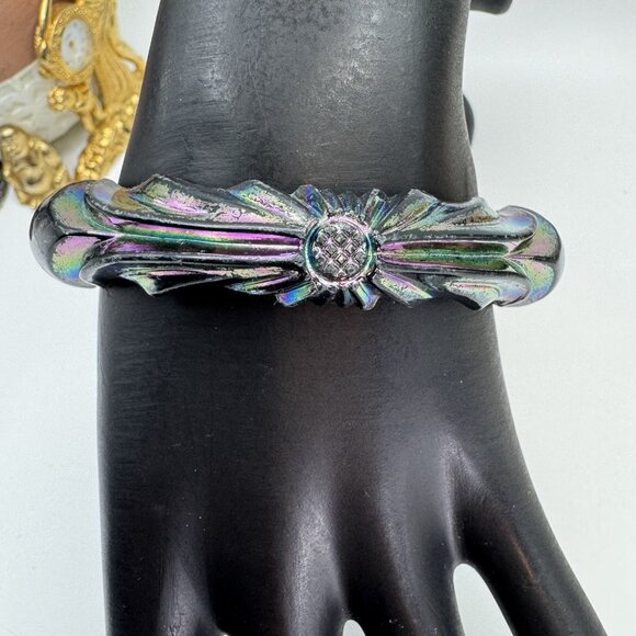 Vintage Lucite Carved Bangle Bracelet Black Iridescent Floral Design 7 3/4” - Picture 1 of 7